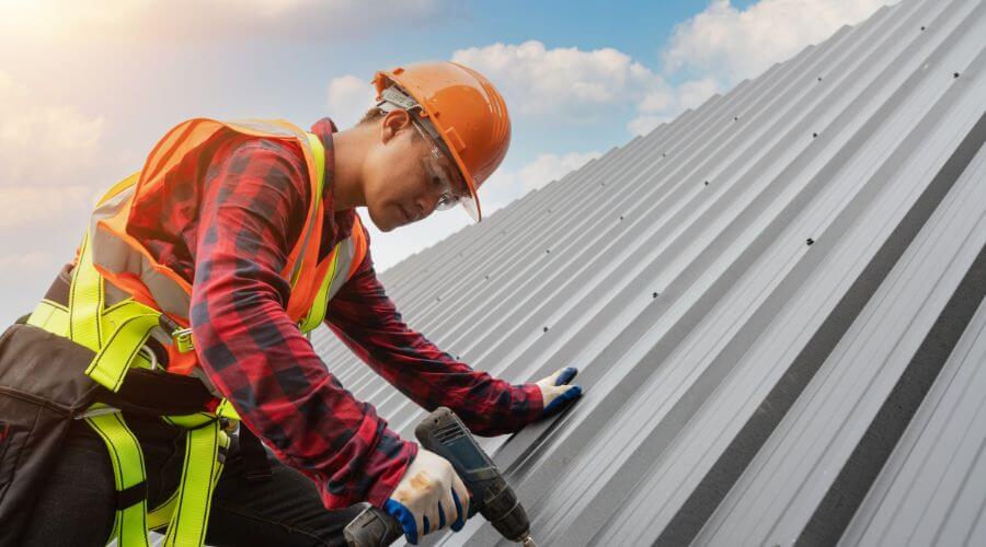 Owens Corning roofing contractor in Protivin, IA